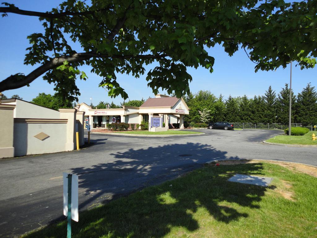Travelodge By Wyndham Laurel Ft Meade Near Nsa Exterior foto